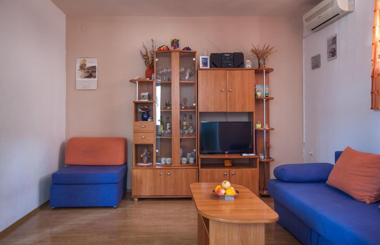 Apartments Dragan Baška Voda エクステリア 写真