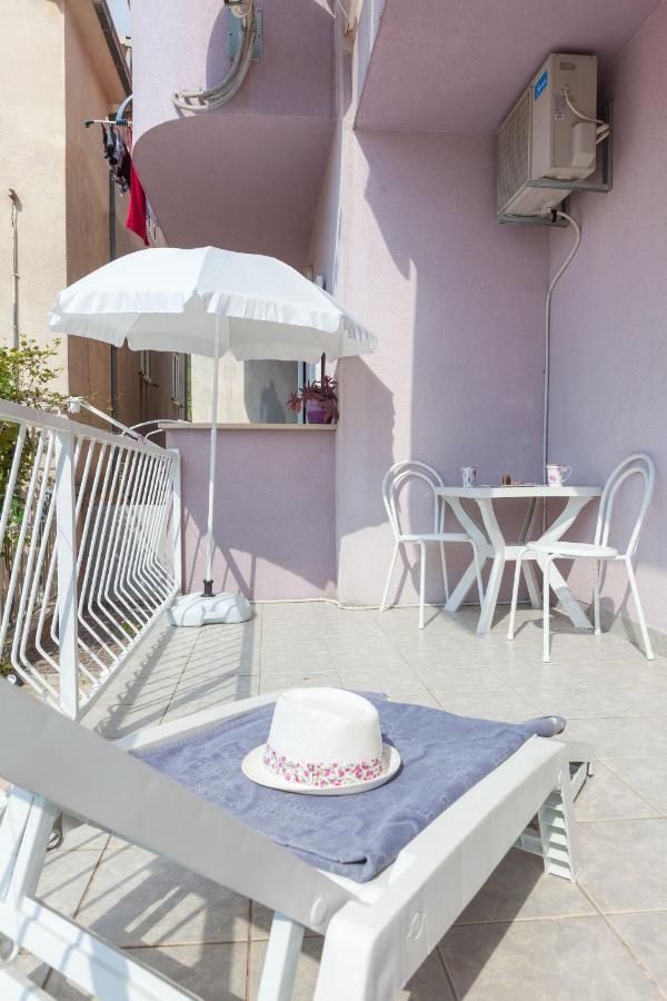 Apartments Dragan Baška Voda エクステリア 写真