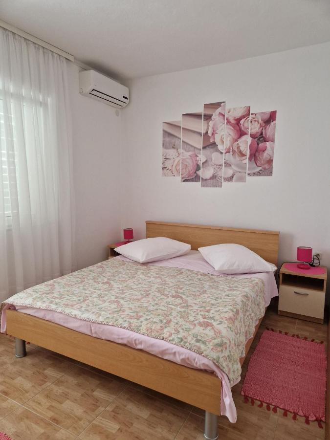 Apartments Dragan Baška Voda エクステリア 写真
